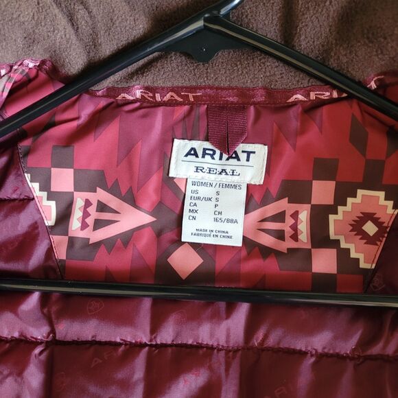 Ariat Coat Womens Small Red Western Stable Jacket Aztec Full Zip Cowgirl Alamo - Picture 2 of 10